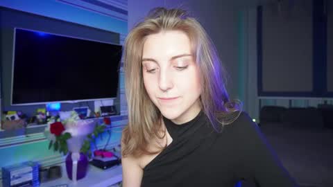 Snapshot of cassiablade1 chatting on 09-12-25, 06:52 Seductress Cassia FINDOM AND SADISM NO NUDE online show from 09-12-25, 06:52