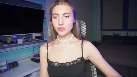 Snapshot of cassiablade1 chatting on 09-28-25, 04:45 Seductress Cassia FINDOM AND SADISM NO NUDE online show from 09-28-25, 04:45