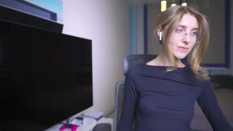 Seductress Cassia  FINDOM AND SADISM  NO NUDE online show from 02-08-26, 04:32