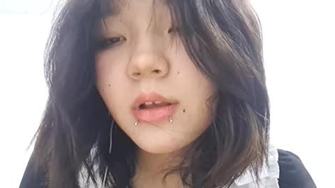 Mia online show from 11-30-25, 11:14