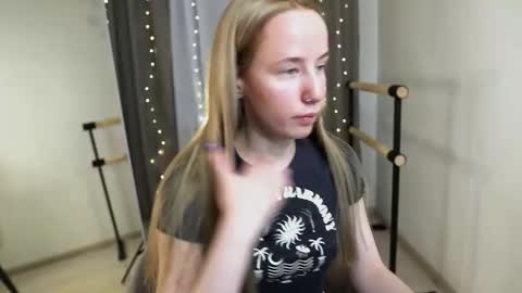 Cassie online show from 12-21-25, 08:38