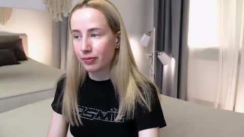 Snapshot of cassie_kelman chatting on 07-19-26, 09:18 Cassie online show from 07-19-26, 09:18