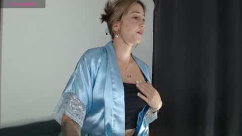 Snapshot of cassie_klein11 chatting on 11-11-25, 09:37 Susana independent model online show from 11-11-25, 09:37