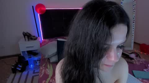 Snapshot of cassieevanss chatting on 02-11-25, 10:04 Cassie online show from 02-11-25, 10:04