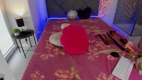 Snapshot of cassieevanss chatting on 09-16-25, 05:30 Cassie online show from 09-16-25, 05:30