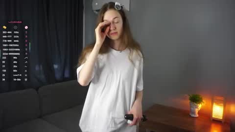Snapshot of cassiehorridge chatting on 07-12-26, 07:32 Alice online show from 07-12-26, 07:32