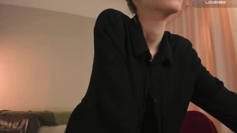  cassandra  online show from 03-09-25, 08:42