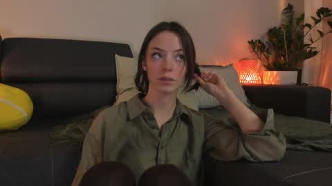  cassandra  online show from 09-29-25, 06:13