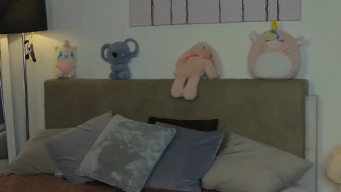 Kierie online show from 11-19-25, 06:13