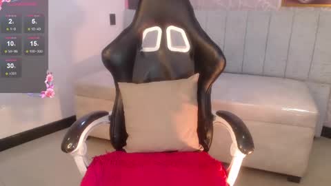 Snapshot of cata1_ch chatting on 05-11-26, 12:44 cata1_ch online show from 05-11-26, 12:44