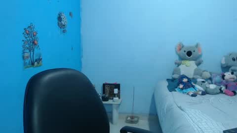 Snapshot of cata_09 chatting on 12-05-24, 11:07 cata online show from 12-05-24, 11:07