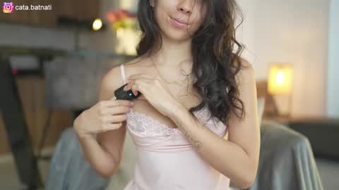 Catalina online show from 12-04-25, 02:48