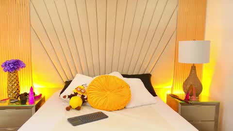 Snapshot of cata_muakgb chatting on 10-21-25, 07:58 Dani online show from 10-21-25, 07:58