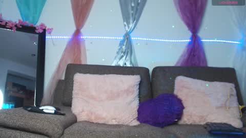 Snapshot of cata_robets chatting on 09-09-25, 02:22 cata online show from 09-09-25, 02:22