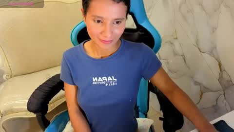Snapshot of cataleya23_a chatting on 06-03-26, 08:25 cataleya23_a online show from 06-03-26, 08:25