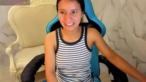 Snapshot of cataleya23_a chatting on 06-12-26, 08:08 cataleya23_a online show from 06-12-26, 08:08