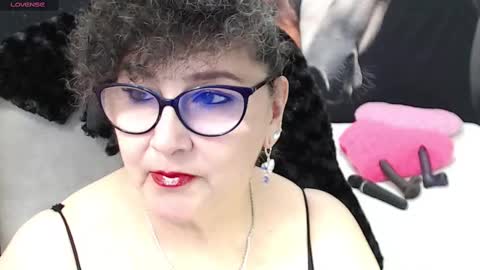 Snapshot of cataleya_mom_ chatting on 03-03-25, 07:43 cataleya online show from 03-03-25, 07:43