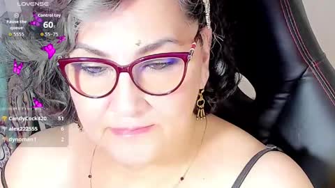 Snapshot of cataleya_mom_ chatting on 10-15-25, 09:09 cataleya online show from 10-15-25, 09:09