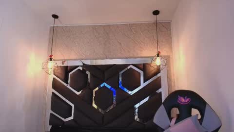 Cataleya online show from 12-14-25, 11:04