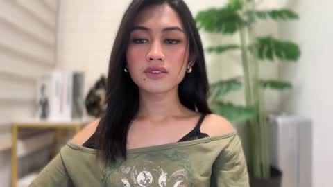 Snapshot of catalina2605 chatting on 11-09-25, 04:38 catalina2605 online show from 11-09-25, 04:38