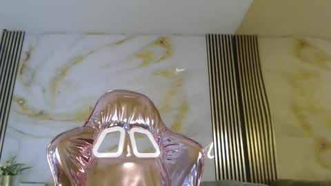 Catalina  online show from 02-19-26, 01:56