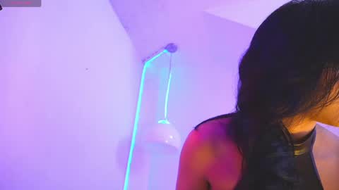 Catalina lovers online show from 04-17-26, 08:34