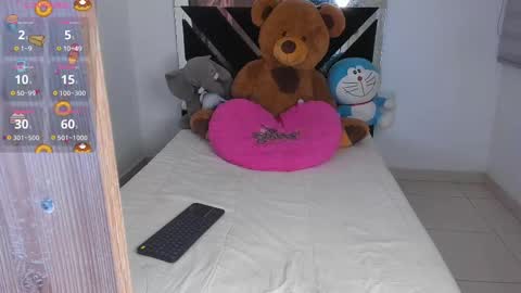 Catalina  online show from 09-17-25, 11:17