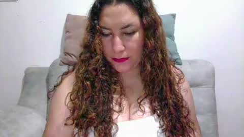 Snapshot of catalinamarpi45 chatting on 02-01-26, 05:00 cataleya online show from 02-01-26, 05:00