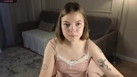 Snapshot of catanadick chatting on 10-17-25, 08:39 Pat online show from 10-17-25, 08:39