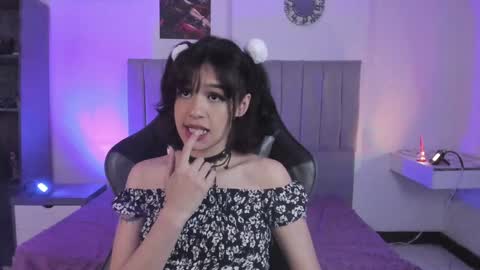 Snapshot of catarsiss_moon chatting on 12-29-24, 10:14 Cat online show from 12-29-24, 10:14