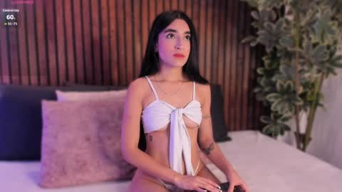 Snapshot of cate_gil chatting on 04-24-26, 11:34 cate online show from 04-24-26, 11:34