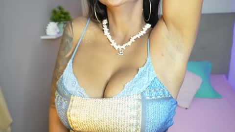 Caterine Zapata  online show from 12-27-24, 09:06