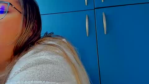 Kat online show from 01-09-25, 01:56