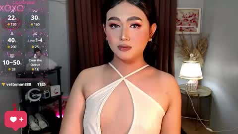 Snapshot of catherine_louise chatting on 11-15-25, 02:09 cath online show from 11-15-25, 02:09