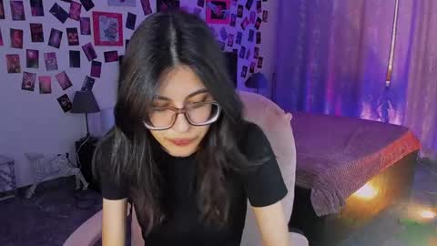 Snapshot of catherineblush chatting on 06-08-26, 03:01 catherineblush online show from 06-08-26, 03:01