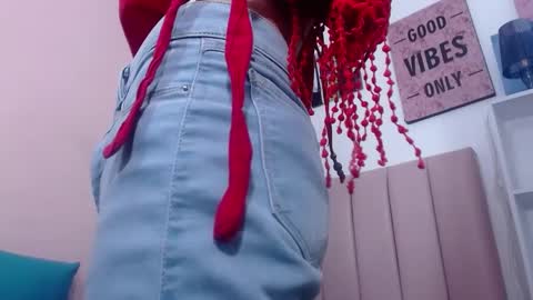 Snapshot of catherinehot707rs chatting on 09-26-25, 05:00 catherinehot707rs online show from 09-26-25, 05:00