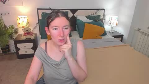 Catrin online show from 10-15-25, 08:14