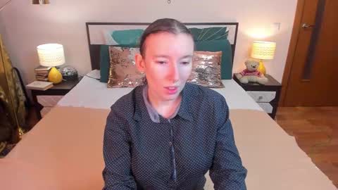 Catrin online show from 01-08-26, 01:41