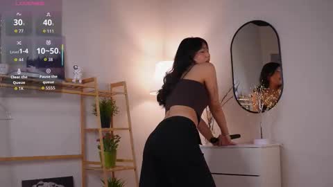 Snapshot of catheryneells chatting on 11-18-25, 03:16 Lee online show from 11-18-25, 03:16