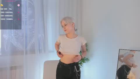Snapshot of cathiearzabala chatting on 06-15-26, 11:12 Mia online show from 06-15-26, 11:12