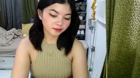 Snapshot of cathy_lyn chatting on 06-30-26, 11:39 cathy_lyn online show from 06-30-26, 11:39