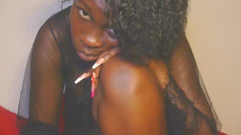 Snapshot of cathynoir chatting on 09-30-25, 02:05 catrine online show from 09-30-25, 02:05