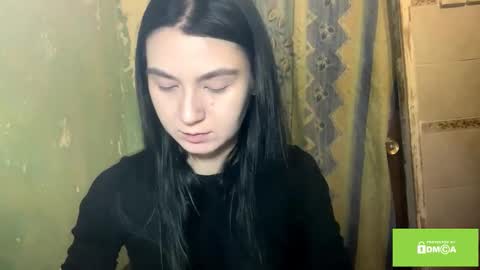 Lola online show from 11-29-25, 09:51