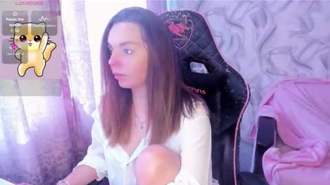 .  .  online show from 10-18-25, 12:06