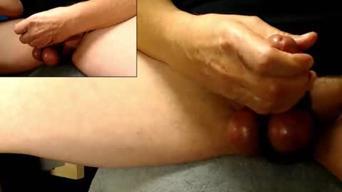 Snapshot of catlover03 chatting on 10-30-25, 04:08 Mike online show from 10-30-25, 04:08