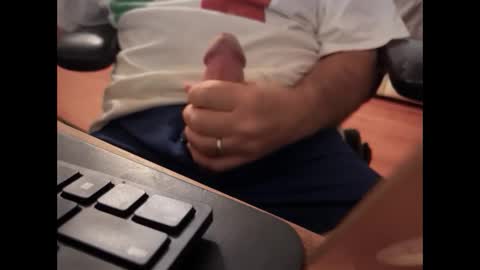 catmandoo21001 online show from 09-12-25, 02:55