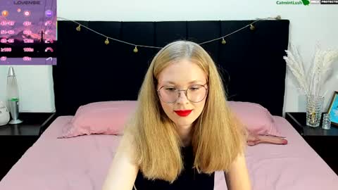 Snapshot of catmintlush chatting on 06-18-26, 12:00 CatmintLush online show from 06-18-26, 12:00
