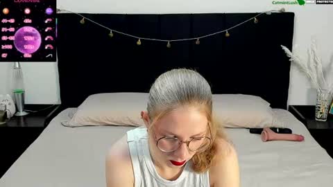 Snapshot of catmintlush chatting on 07-14-26, 11:43 CatmintLush online show from 07-14-26, 11:43