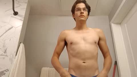 Snapshot of cats_summer chatting on 11-25-25, 08:47 cats_summer online show from 11-25-25, 08:47