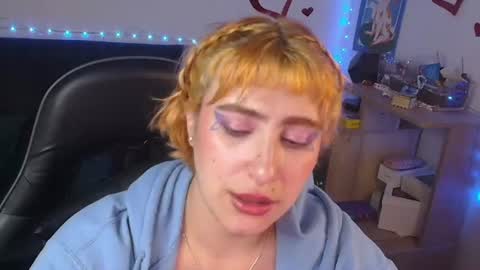 Snapshot of catsito chatting on 06-11-26, 03:04 im MIA -Independent Model MY OF is catsito3 online show from 06-11-26, 03:04